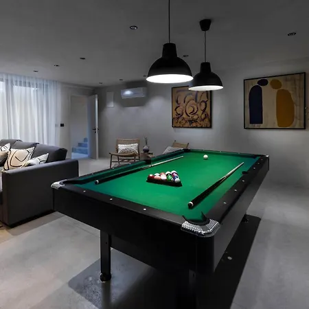 Gorgeous In With Wifi Holiday home Povljana